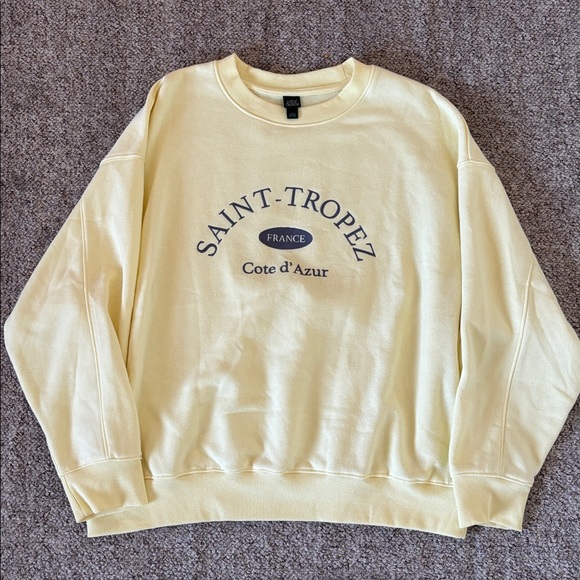 Yellow Saint-Tropez Sweatshirt and Shorts Set - Picture 2 of 6